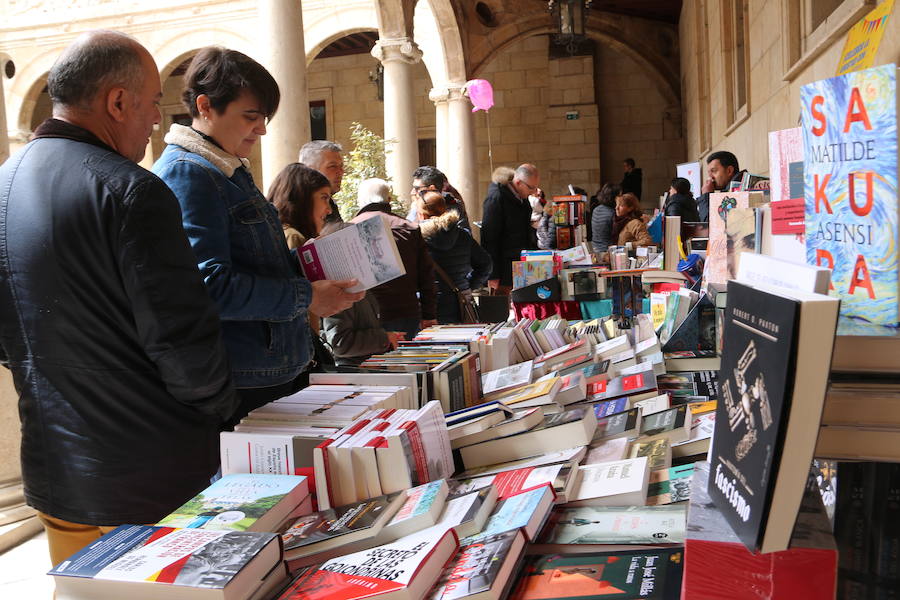 Fotos: Día del Libro en León