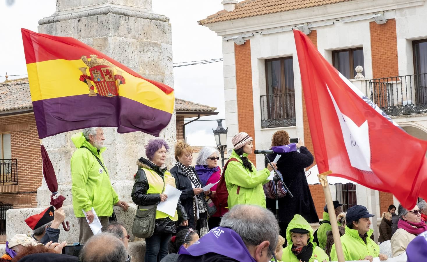 Fotos: Ambiente del día de Castilla y León en Villalar