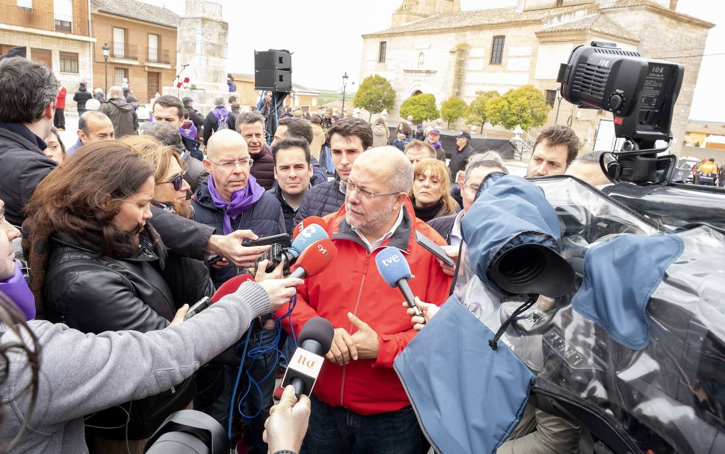 Fotos: Ambiente del día de Castilla y León en Villalar