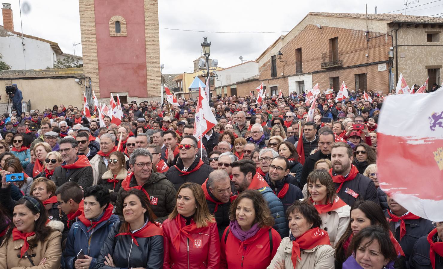 Fotos: Ambiente del día de Castilla y León en Villalar