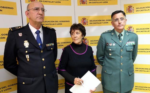 La delegada del Gobierno en Castilla y León, Mercedes Martín, tras presidir la Comisión de Asistencia a la Delegada sobre temas de seguridad ciudadana, elecciones y tráfico.