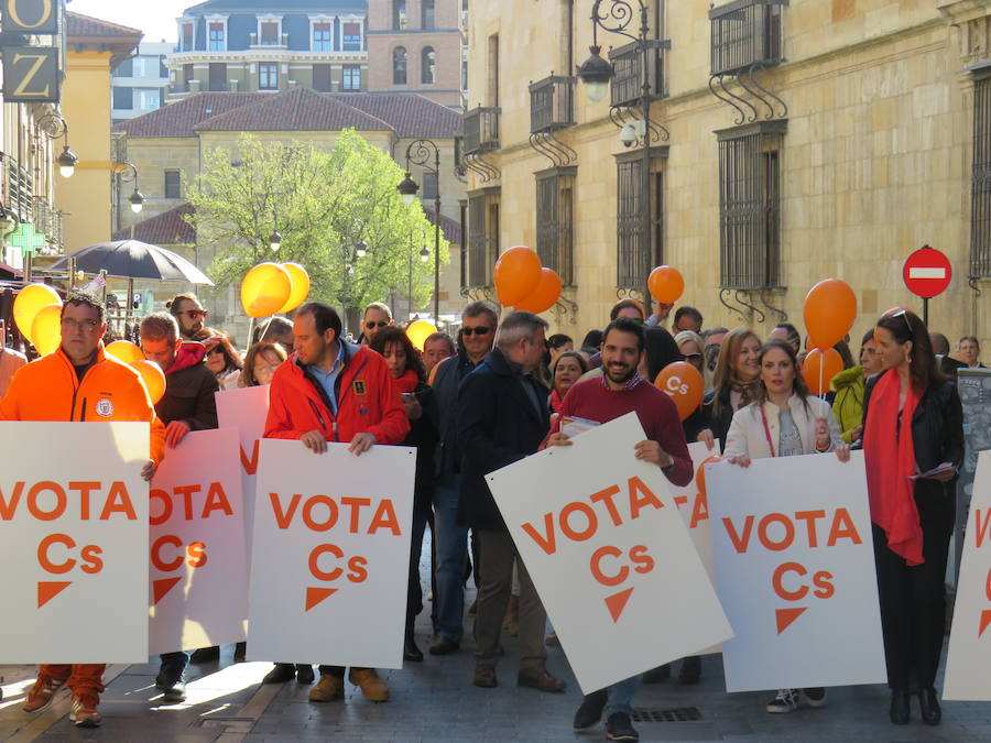 Fotos: Ciudadanos despide su campaña en el centro de León