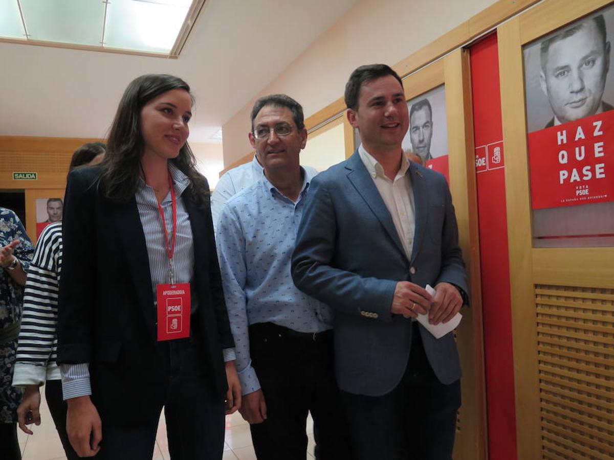 Fotos: El PSOE de León, de fiesta con sus dos diputados