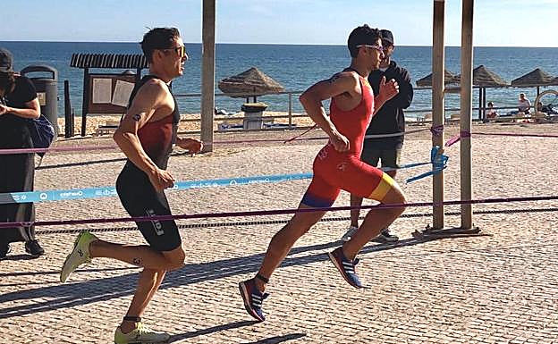 Kevin Tarek Viñuela, en el tramo de carrera a pie.