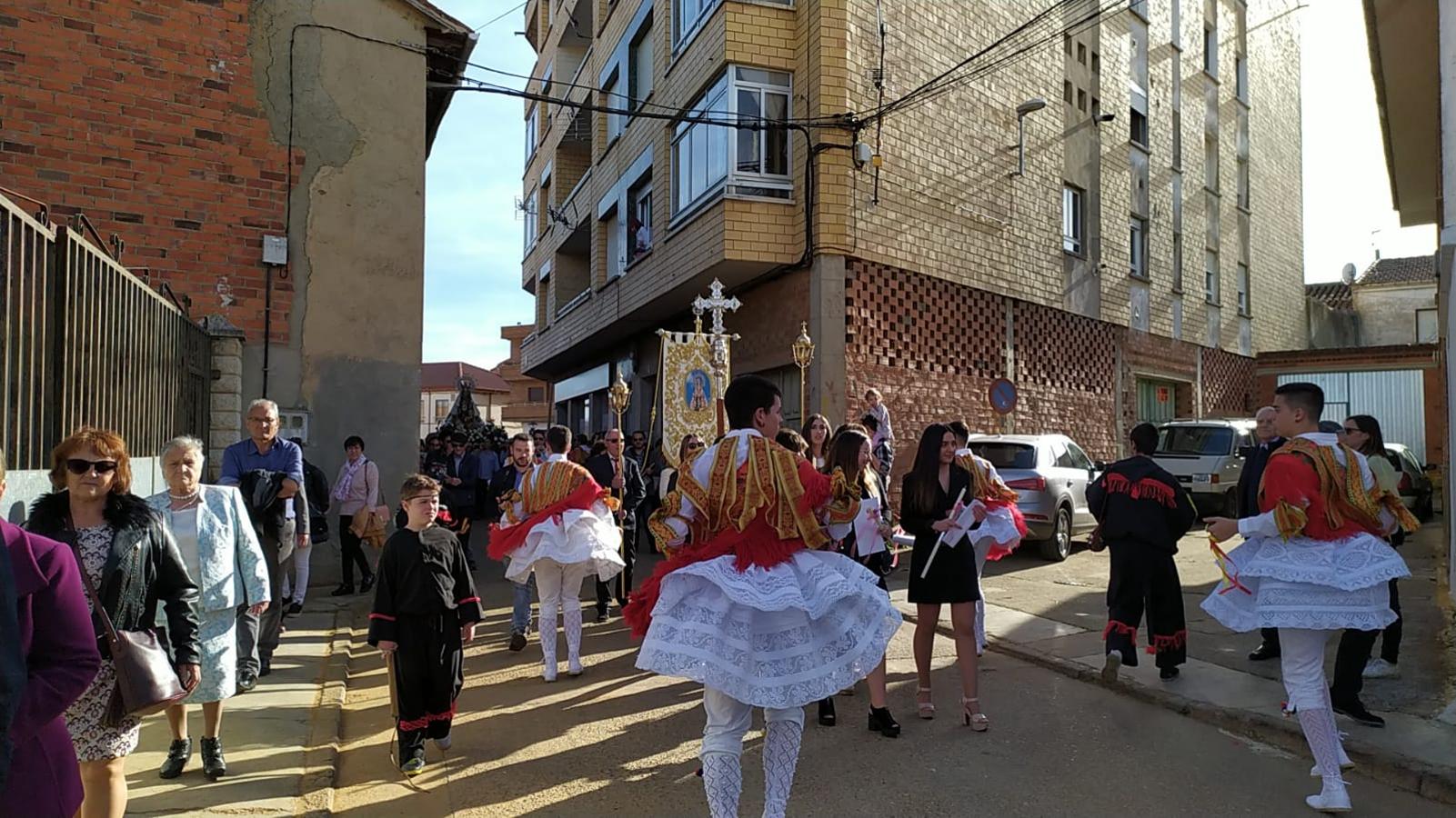 Fotos: La Virgen del Arrabal por las calles de Laguna de Negrillos