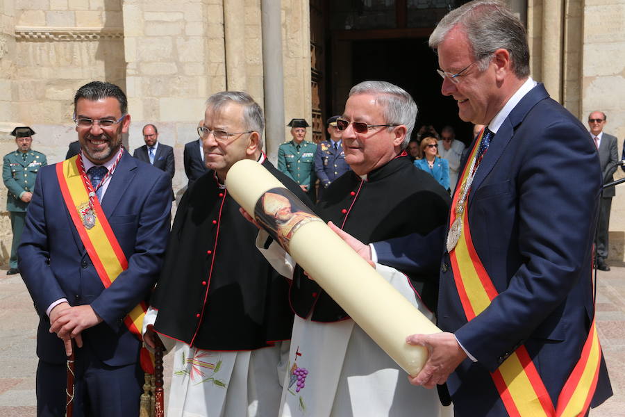 Fotos: Ceremonia de las Cabezadas en San Isidoro