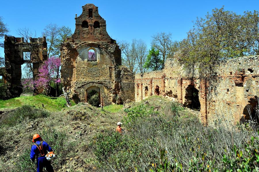 Fotos: Promonumenta trata de recuperar el patrimonio leonés