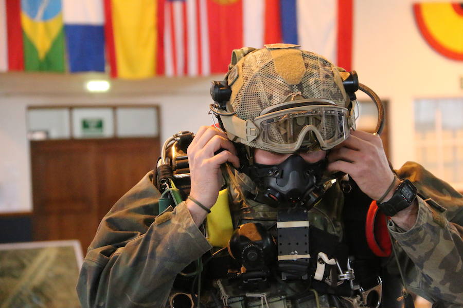 La Brigada Paracaidista lleva la pauta del ejercicio Lone Paratrooper 2019, en el que los paracaidistas de élite de España, Francia, Italia, EE.UU, Portugal, Holanda y Polonia se entrenan en el mejor escenario posible: la Academia Básica del Aire