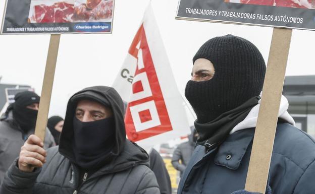 Protesta de los empleados de Embutidos Rodríguez.