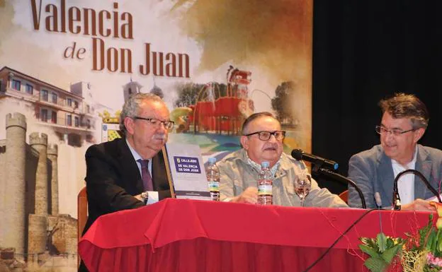 'Callejero de Valencia de Don Juan' una obra de lectura y consulta para recorrer el municipio calle a calle 