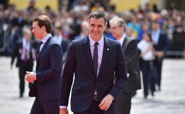 El presidente del Gobierno en funciones, Pedro Sánchez, a su llegada a la cumbre informal de la UE en Rumanía.