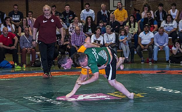 Un lance del combate.