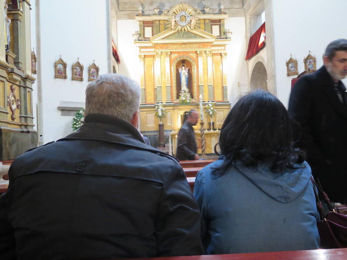 Fotos: Capilla ardiente del obispo de Astorga