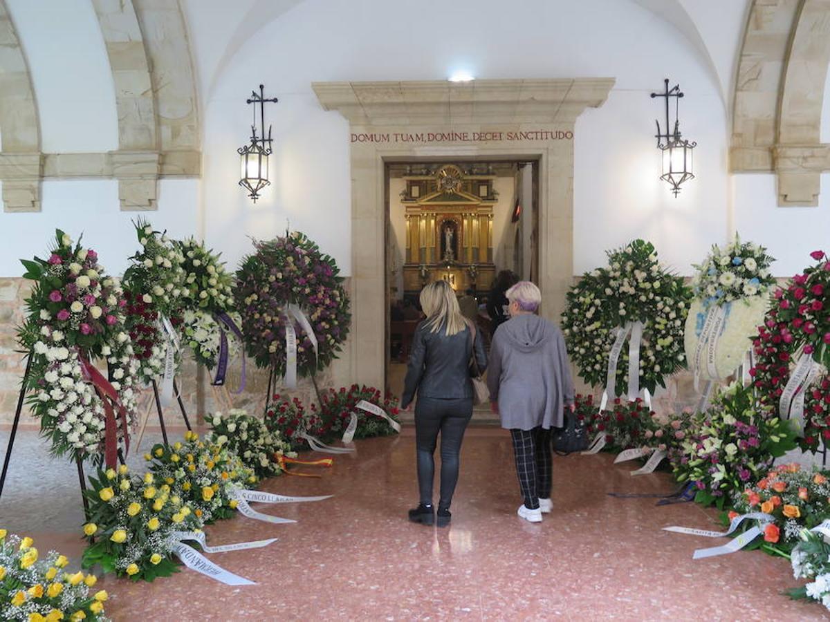 Fotos: Capilla ardiente del obispo de Astorga