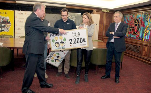 Un instante de la entrega de los premios.