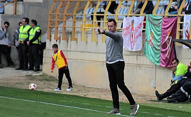 José Manuel Aira, entrenador de la Cultural.
