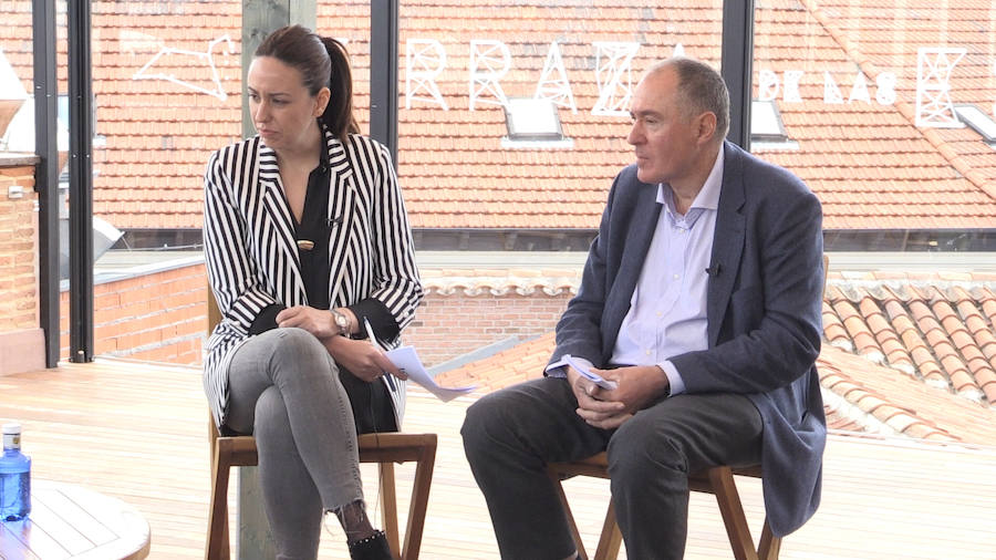 Entrevista de Eduardo López Sendino en la terraza del Camarote Romántico