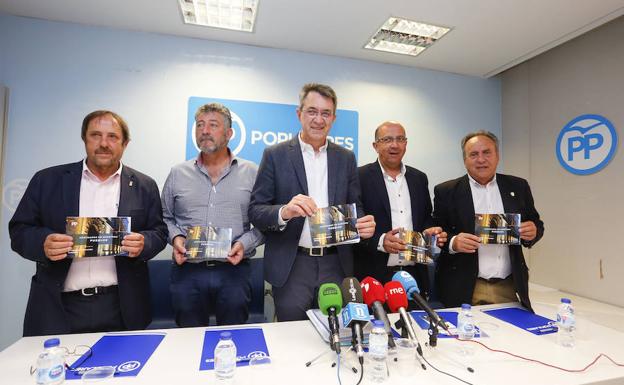 Galería. Majo presenta el programa electoral del PP a la Diputación. 