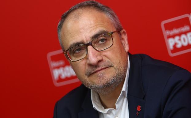 El candidato del PSOE a la Alcaldía de Ponferrada, Olegario Ramón.