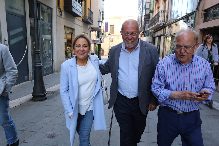 Fotos: Francisco Igea con Rosa Valdeón en Zamora