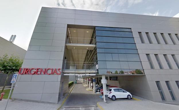 Imagen del acceso a Urgencias del Hospital de León.