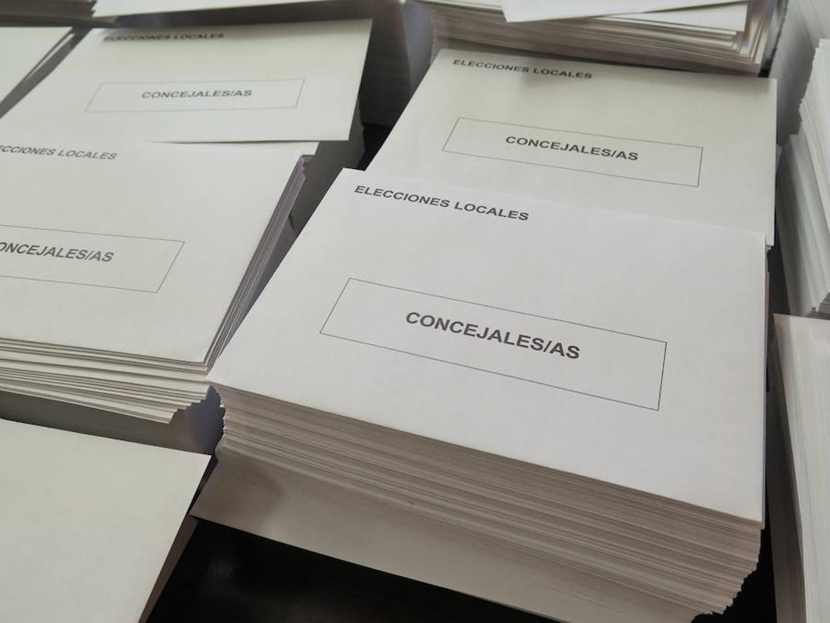 Cientos de colegios electorales han abierto sus puertas en toda la provincia para que los cais 400.000 electores leoneses puedan ejercer su voto en las elecciones municipales, autonómicas y europeas de este 26 de mayo