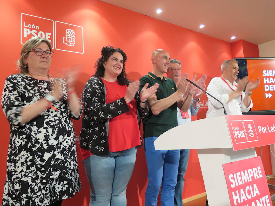 Fotos: Noche electoral en el PSOE de León