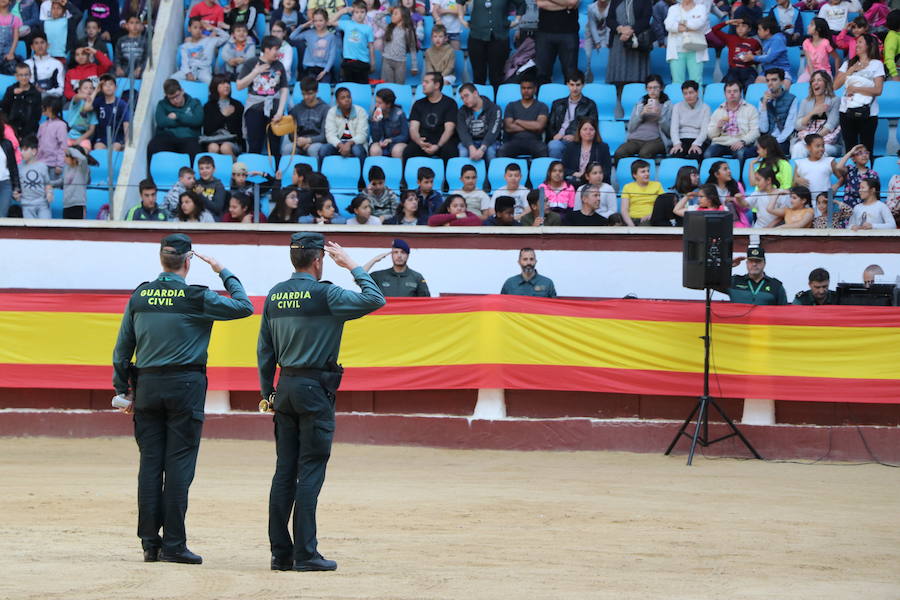 Fotos: Exhibición de la Guardia Civil en León