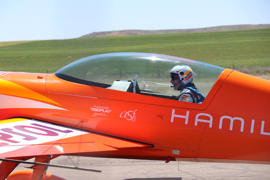 Fotos: Exhibición de vuelo acrobático en Los Oteros