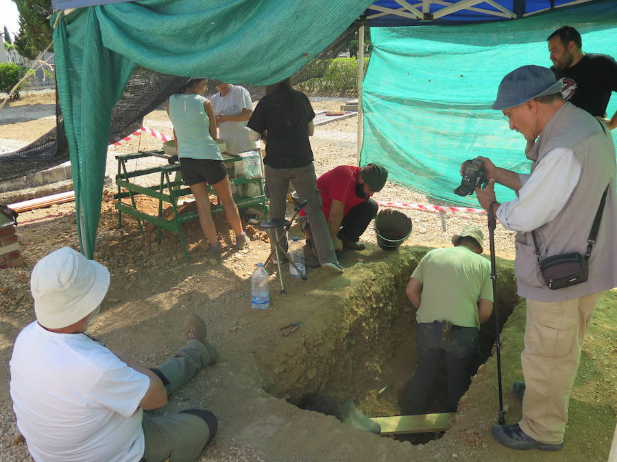 El Cementerio Civil de León podría ser el lugar donde descansan los restos de esta represaliada del franquismo, en una labor en la que se vuelca la ARMH con ayuda de un sindicato noruego