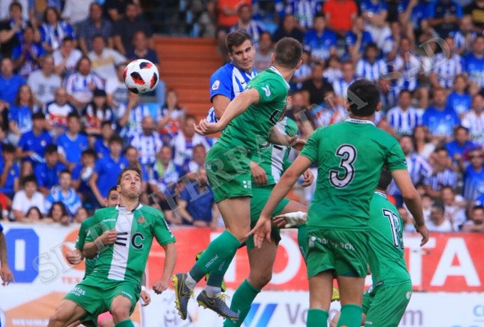 Fotos: Partido entre la Ponferradina y el Cornellá