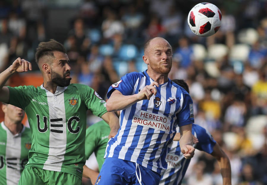 Fotos: Las imágenes del Ponferradina 2-0 Cornellá