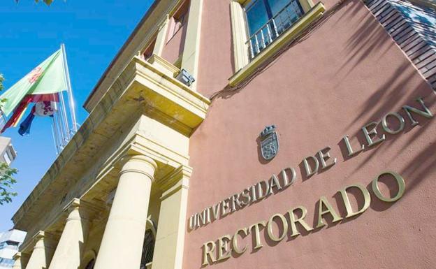 Grados de universidades públicas de Castilla y León con mayores notas de corte . 