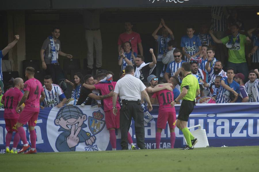 Imágenes del partido de ida de la segunda ronda de la fase de ascenso entre el FC Cartagena y la SD Ponferradina disputado en el estadio de Cartagonova, con resultado de 1-2 para la Ponferradina