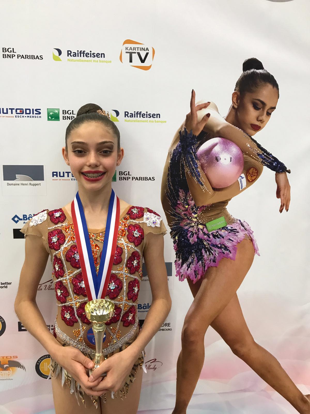 Lluvia de medallas para las seis gimnastas del Club Ritmo que han participado en el Luxembourg Trophy: Sara Llana, Andrea Fernández, Andrea Corral, Carla Vilasánchez, Natalia Gago y Sandra García