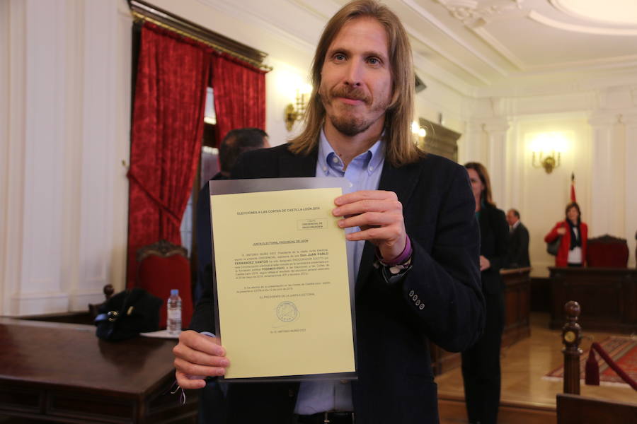Fotos: Entrega de credenciales en la Audiencia Provincial