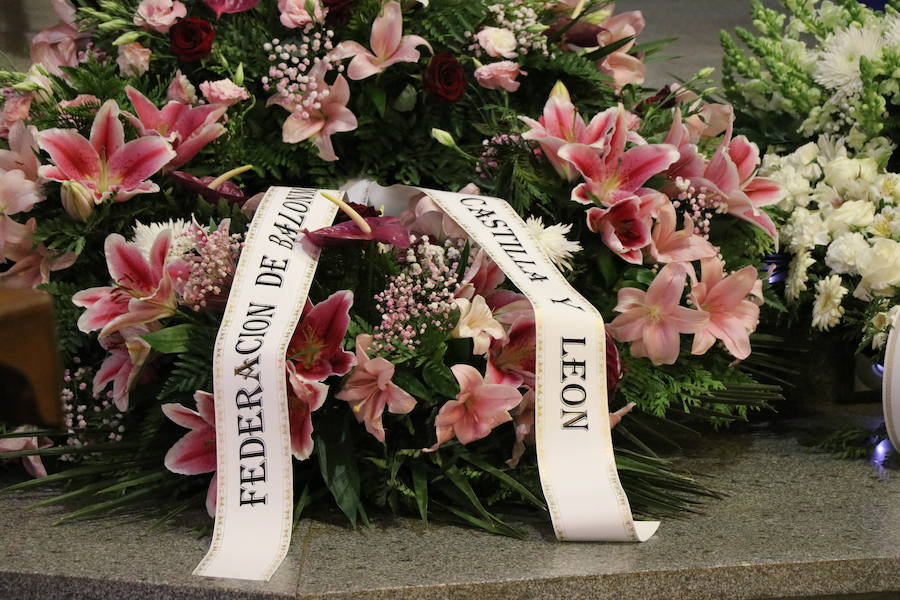 Fotos: Funeral en León por el hermano Tomás