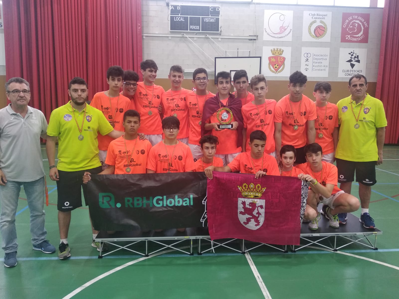 Fotos: El equipo RBH GLOBAL benjamín se proclama campeón de España