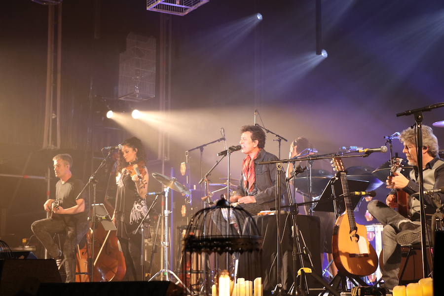 Fotos: Manolo García enamora a León con un acustico