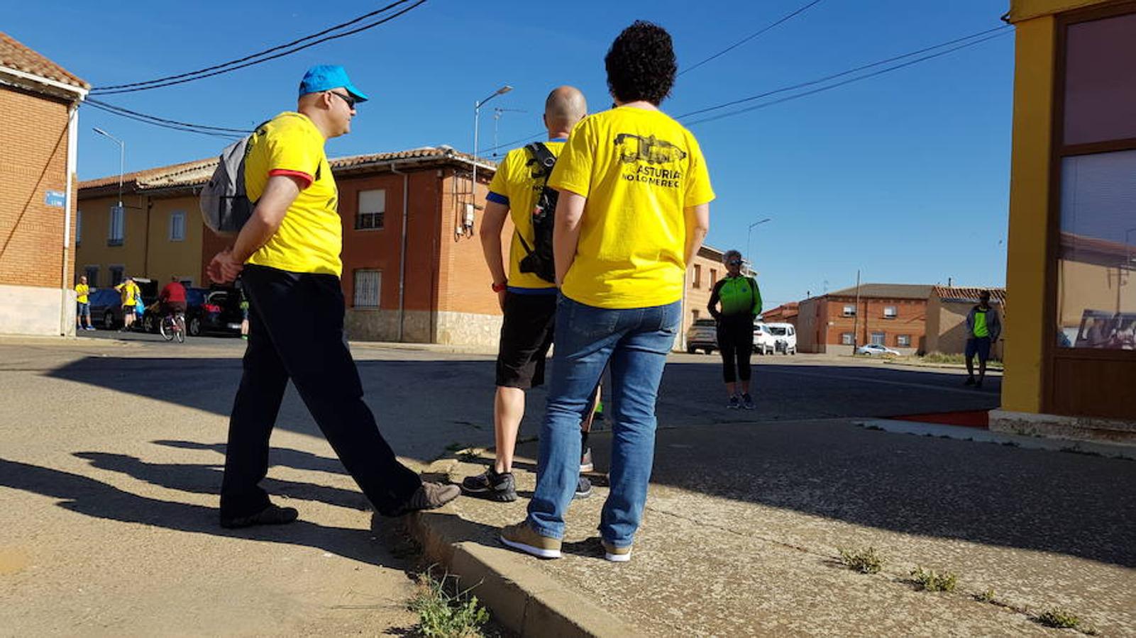 Fotos: La &#039;Marcha del Aluminio&#039; parte de Cimanes de la Vega