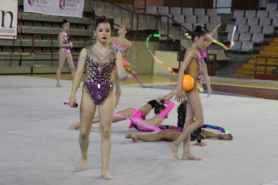 Fotos: Exhibición de gimnasia rítmica