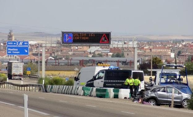 El lugar del siniestro, a medio kilómetro de la entrada desde Tordesillas a Medina del Campo.