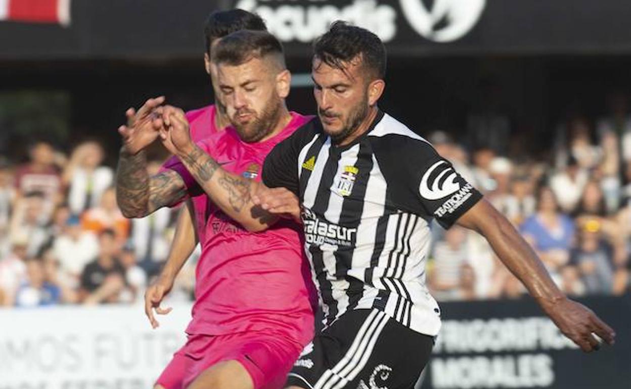 Jon García, en el partido de ida ante el Cartagena.