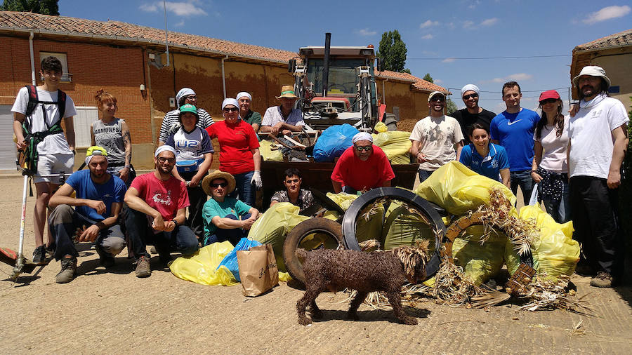 Fotos: Recogida de basura en Alcuetas