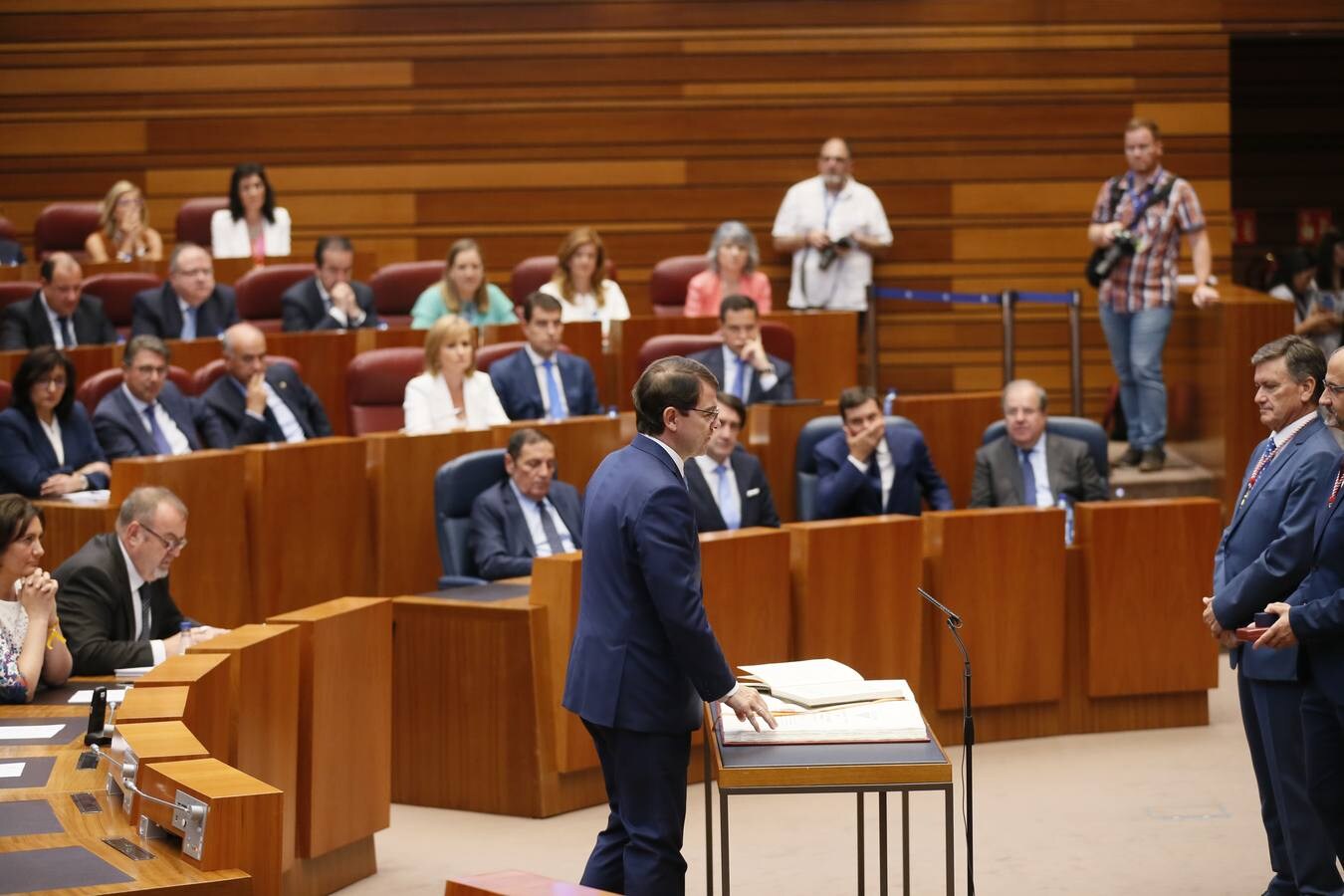 Fotos: Así ha vivido Francisco Igea la sesión constitutiva de la X Legislatura de las Cortes de Castilla y León