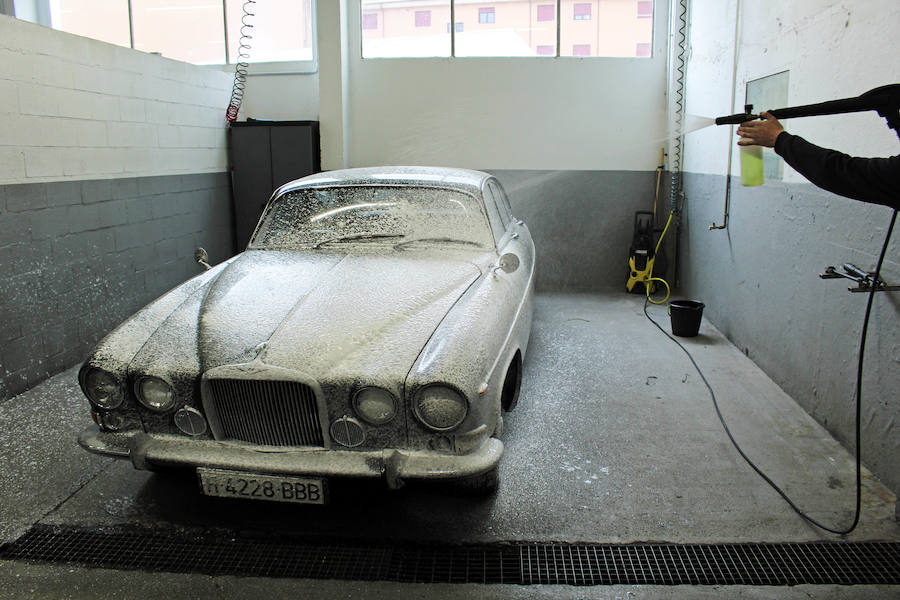 Talleres Cecar nace en 2018 con mucha ilusión y motivación con el fin de traer a León algo más que un taller. Su filosofía parte de la unión entre la tecnología del automóvil y su estética, siempre dentro de un gran grupo como es la red de talleres CGA.