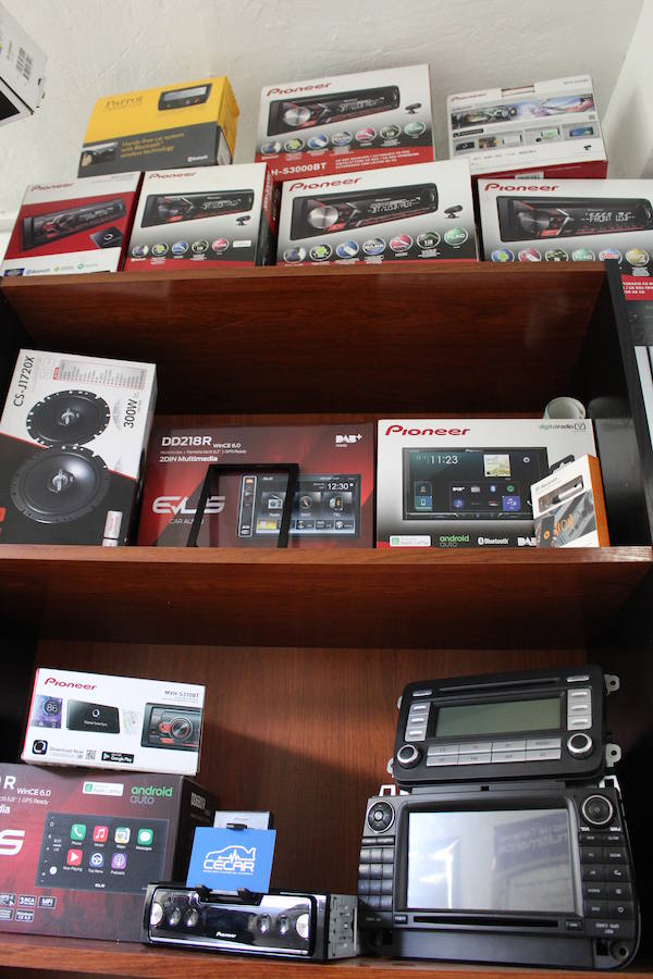 Talleres Cecar nace en 2018 con mucha ilusión y motivación con el fin de traer a León algo más que un taller. Su filosofía parte de la unión entre la tecnología del automóvil y su estética, siempre dentro de un gran grupo como es la red de talleres CGA.