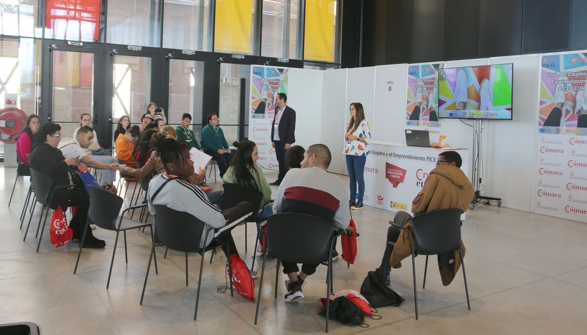 Fotos: II Feria del Empleo y el Emprendimiento de León