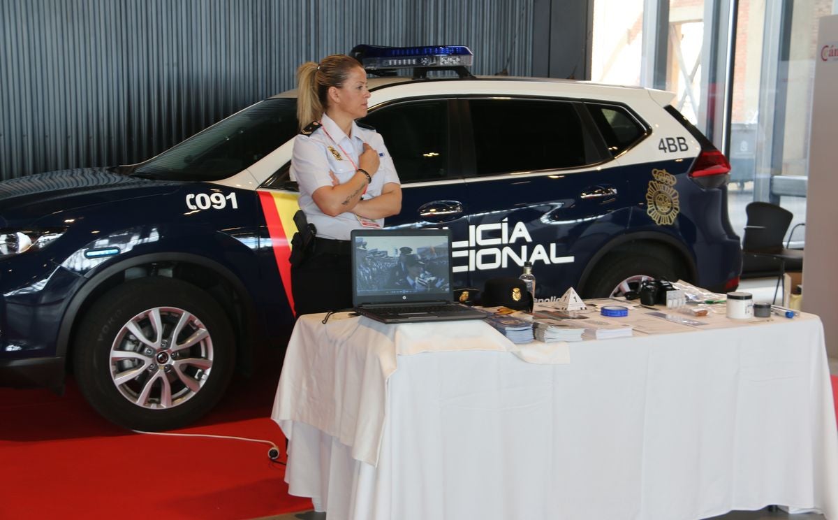 Fotos: II Feria del Empleo y el Emprendimiento de León