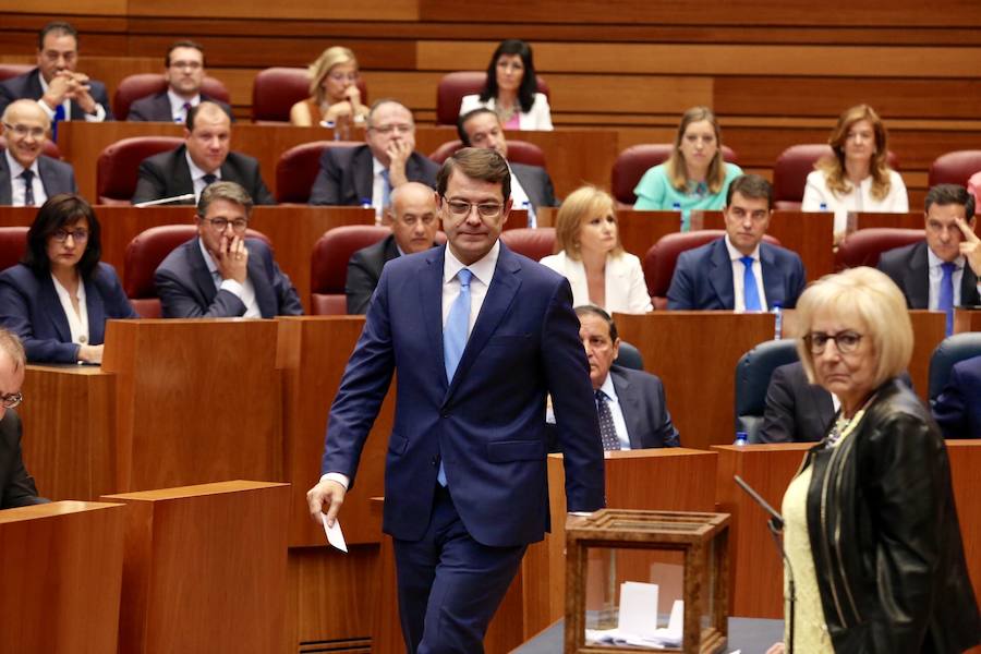 Fotos: Sesión Constitutiva de las Cortes de Castilla y León de la X legislatura